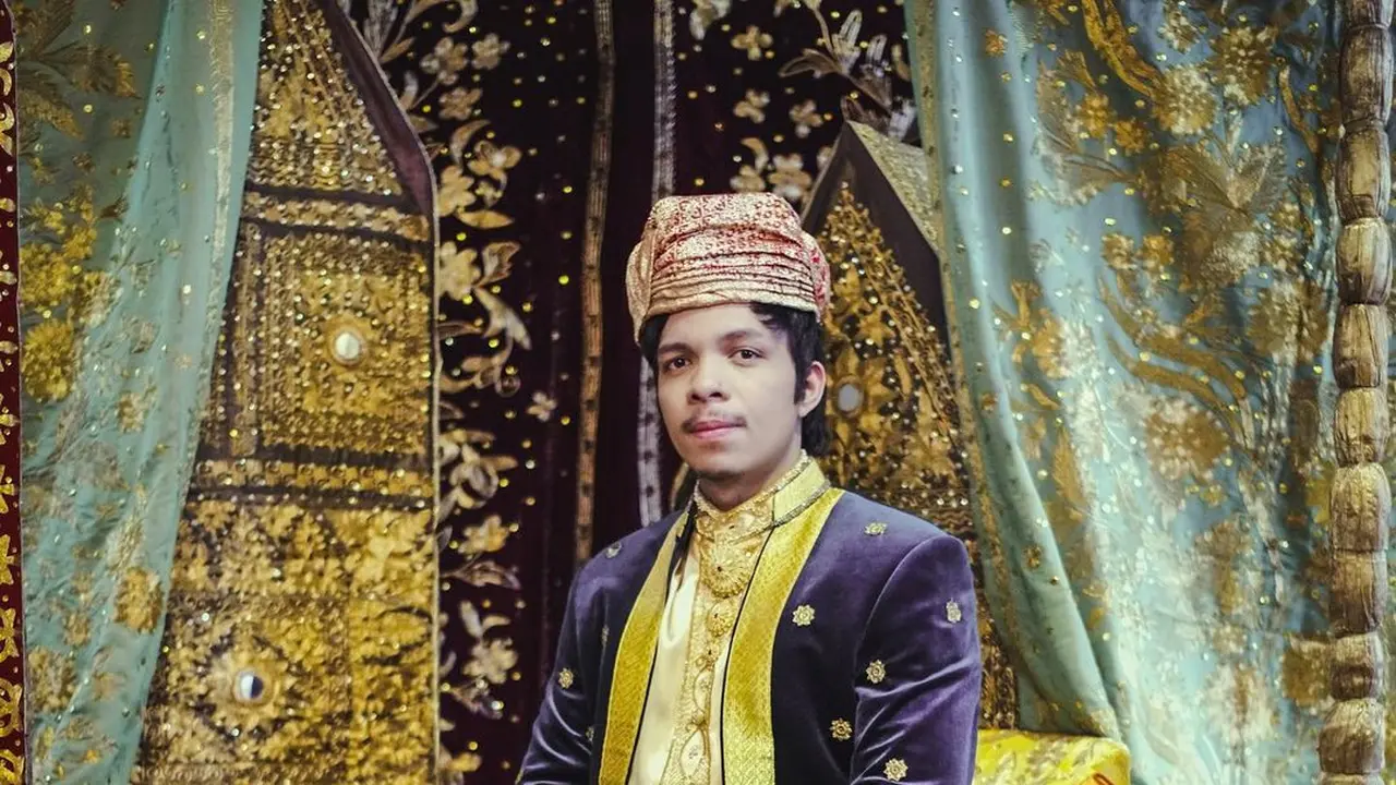 6 Prewedding Aurel Hermansyah dan Atta Halilintar Pakai Busana Adat Minangkabau