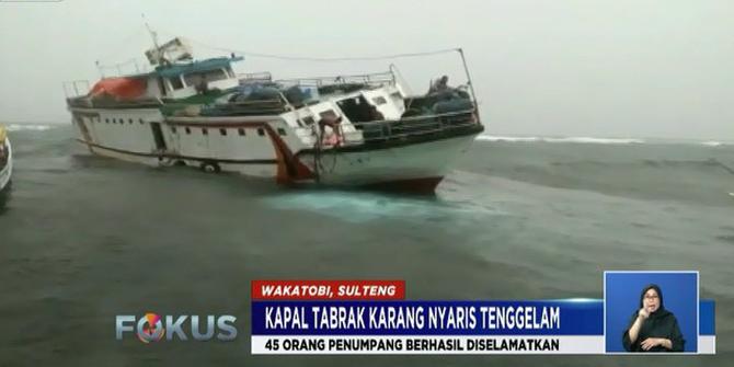 Tabrak Karang, Kapal Tujuan Pulau Wakatobi Kandas di Laut Lepas