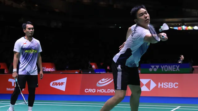 Foto: Sukses Lewati Babak Kedua, Tiga Ganda Putra Indonesia Melaju ke 16 Besar Kejuaraan Dunia Bulu Tangkis 2022