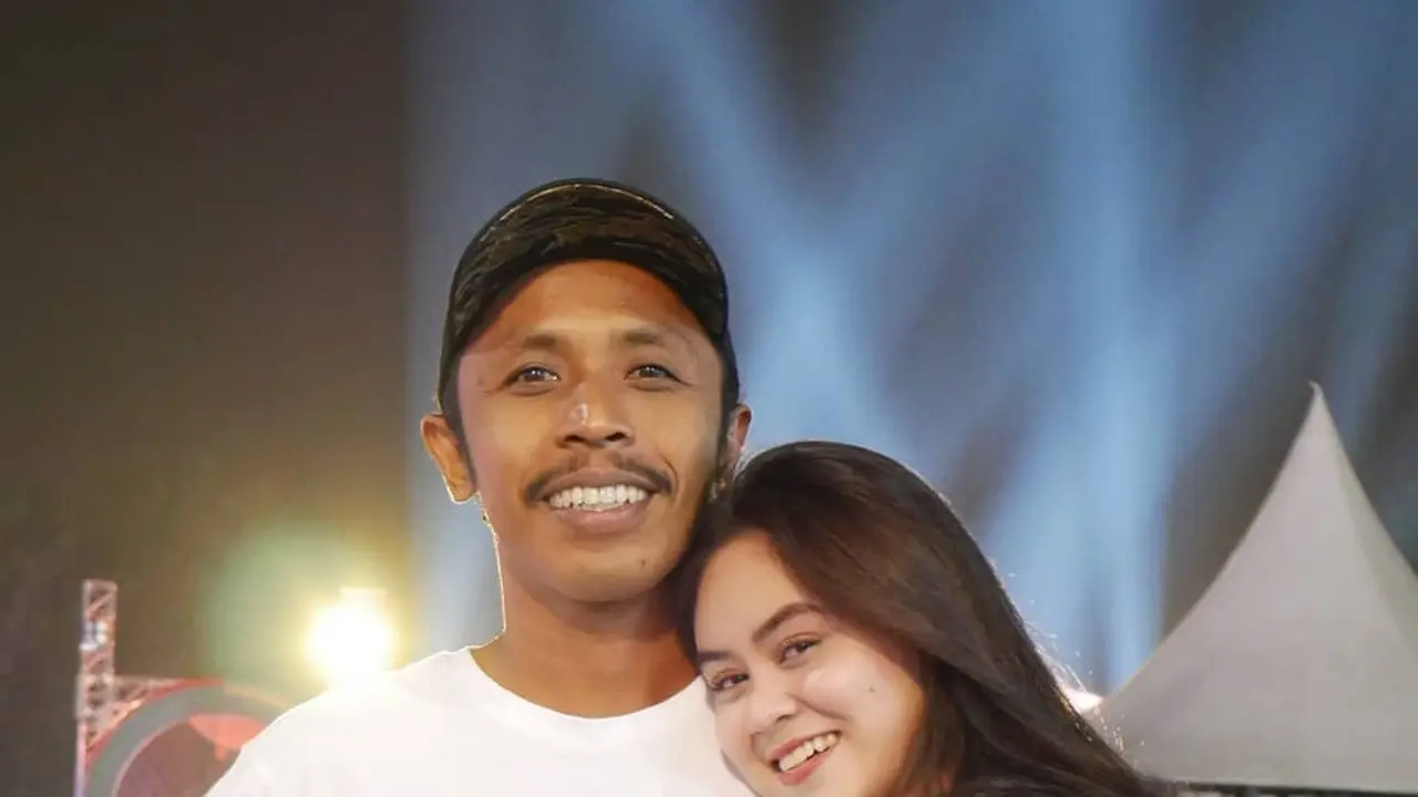 Furry Setya ‘Mas Pur’ dan Dwinda Ratna
