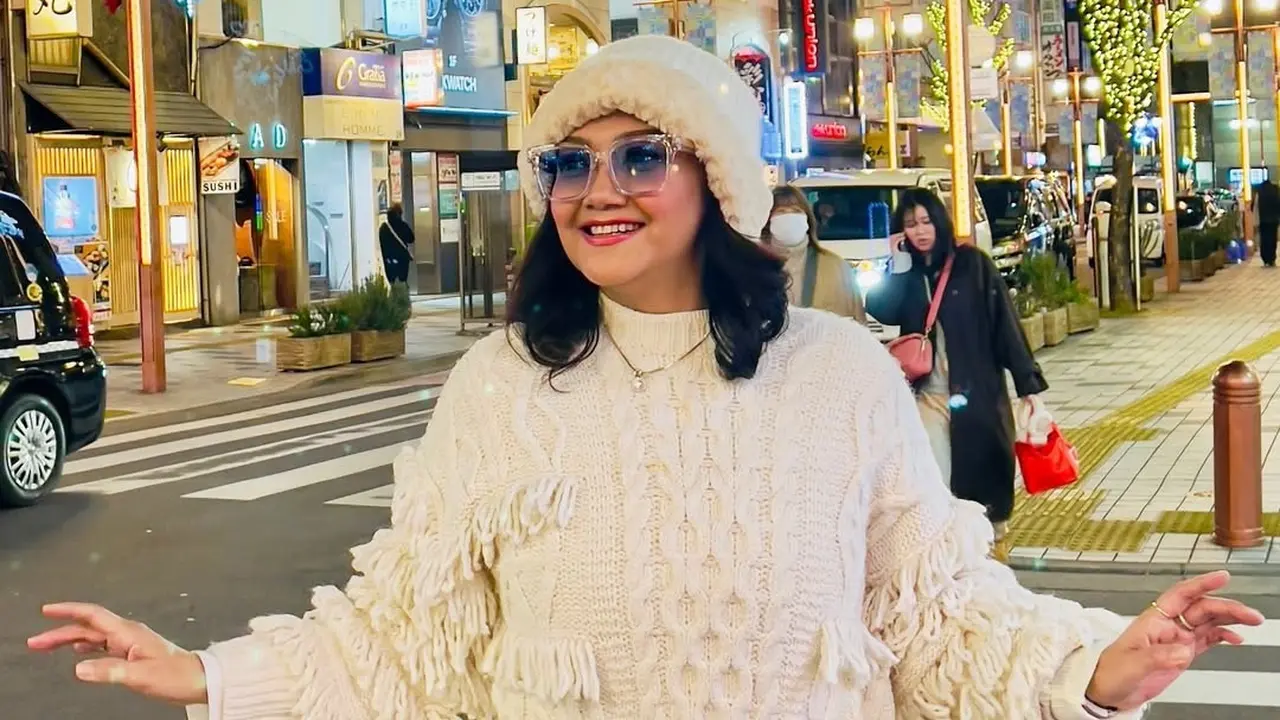 Pilihan Model Kalung Bella Saphira, Tampak Mewah dan Elegan