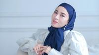 Selebgram Shandy Purnamasari makin populer di industri kecantikan khususnya skincare. Baru-baru ini ia mengupas masalah jerawat dan kulit sensitif. (Foto: Dok. Instagram @shandypurnamasari)