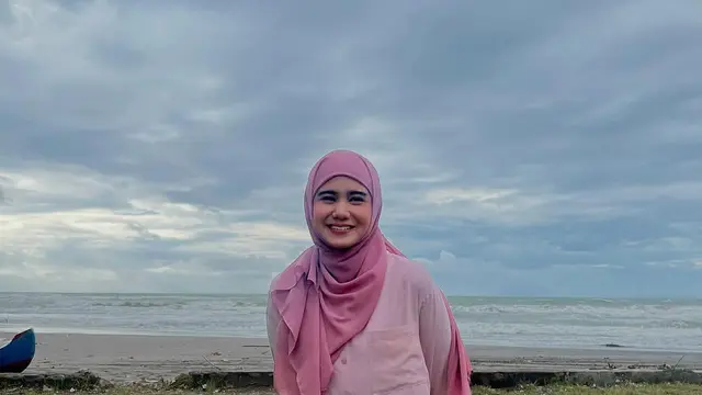 Berhijab untuk Keperluan Syuting Film, Tissa Biani Dipuji Cantik dan Mendadak Dipanggil Ukhti. (instagram/tissabiani)