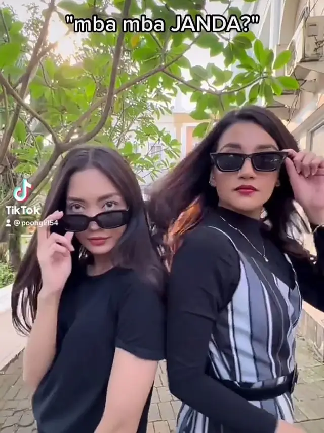 Sama-sama Berstatus Janda, Ini 6 Potret Kompak Tsania Marwa dan Ririn Dwi Ariyanti