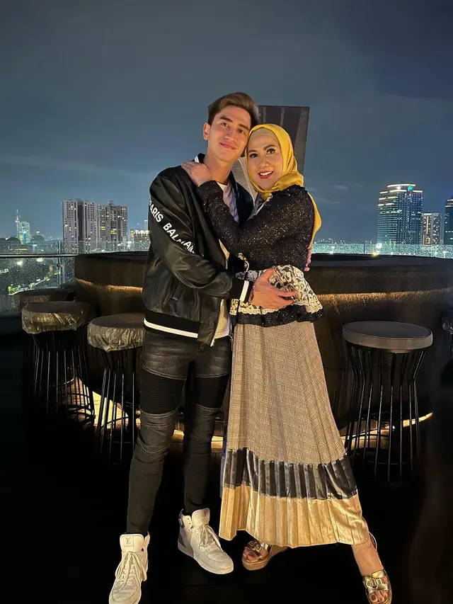 Momen kompak Venna Melinda dan Verrell Bramasta (Foto: Instagram bramastavrl)