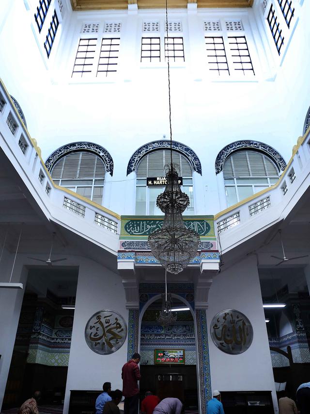 [Bintang] Masjid Cut Meutia