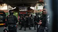 Polisi Geledah Rumah Terduga Pelaku Ledakan SMAN 72 Jakarta, Ditemukan Barang Mirip Bahan Peledak di TKP