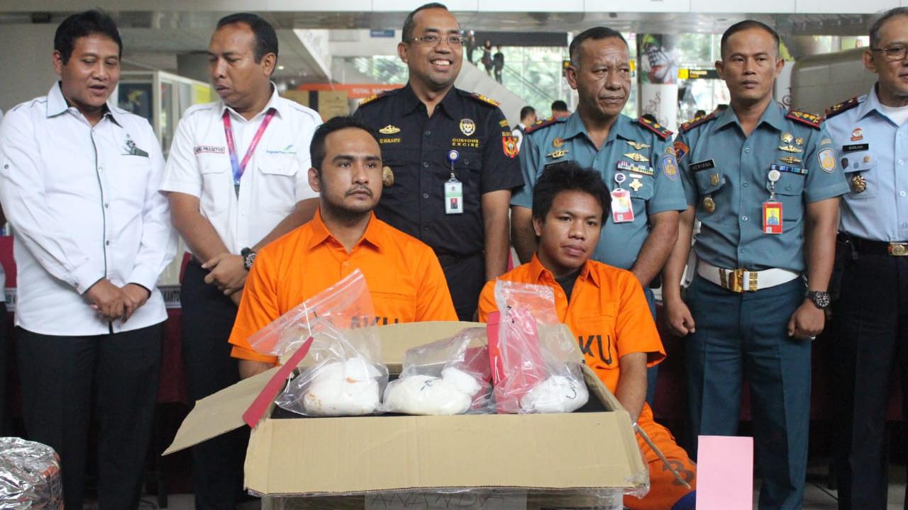 Nekat sembuyikan narkoba di dalam anus (Dian Kurniawan/Liputan6.com)