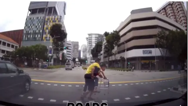 Kurir di Singapura