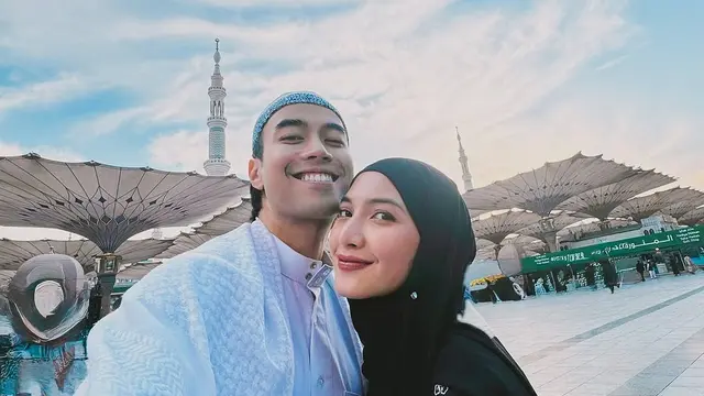 Vidi Aldiano Tumpahkan Rasa Syukur dan Cinta untuk Sheila Dara di Hari Anniversary (credit: instagram/vidialdiano)