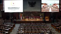 Suasana Rapat Paripurna DPR RI ke-10 Masa Persidangan II Tahun 2018/2019 di Jakarta, Kamis (13/12). Rapat Paripurna didominasi kursi kosong. (Liputan6.com/JohanTallo)