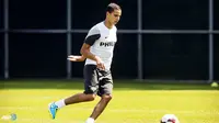 Gelandang PSV Yakin Bakal Singkirkan Milan