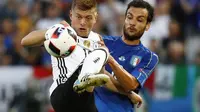Gelandang asal Jerman, Toni Kroos kini masuk dalam incaran Manchester City. (Kai Pfaffenbach/Reuters)