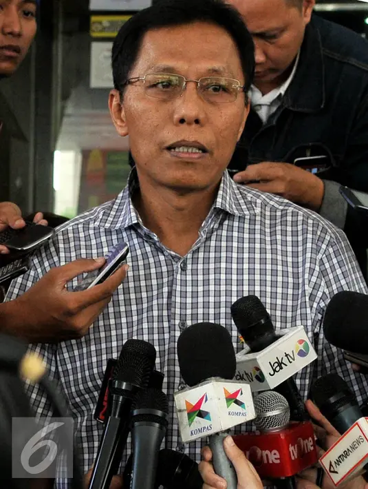 Direktur Tidak Pidana Ekonomi Khusus, Brigjen Victor E Simanjuntak memberikan keterangan pers di Bareskrim Polri, Jakarta, Senin (31/8/2015). Bareskrim Polri akan menggelar perkara kasus dugaan korupsi yang menyeret capim KPK. (Liputan6.com/Johan Tallo)