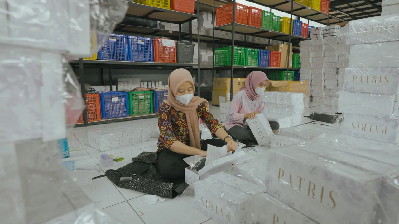 Pasarkan Produk Sampai ke Luar Negeri, Pedagang Sepatu Asal Bogor Buktikan Kesuksesannya Bersama Shopee