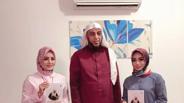 6 Potret Siti KDI Tampil Berhijab, Disebut Makin Cantik
