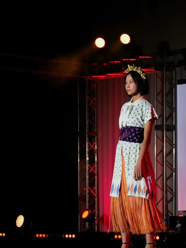 Kolaborasi dengan Label Hong Kong