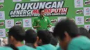 Ricky Subagja bersama puluhan siswa SD di kawasan Jakarta Selatan ambil bagian dalam ‘Gerakan Energi Merah Putih untuk Indonesia’, Jakarta, Kamis (28/5/2015). (Liputan6.com/Herman Zakharia)