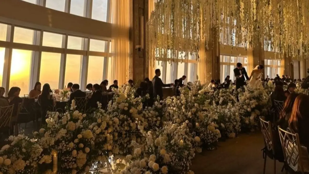 Foto Pernikahan Chen Exo yang Digelar Tertutup Viral, Netizen Kirimkan Ucapan Selamat