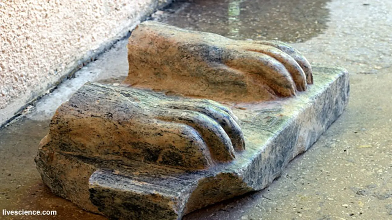 sphinx-israel130710b.jpg