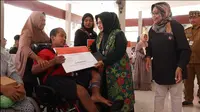 Kementerian Sosial menyiapkan sejumlah bantuan sosial kepada warga Kabupaten Probolinggo Provinsi Jawa Timur.