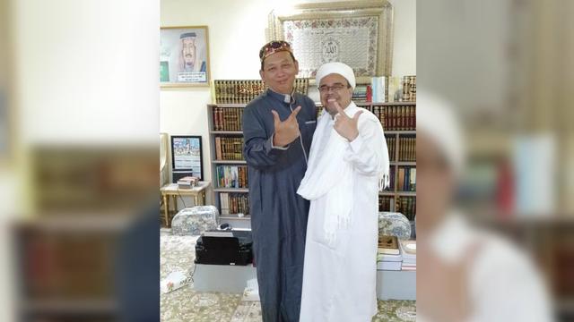 Pimpinan FPI Rizieq Shihab dan juru bicaranya Abdul Chair Ramadhan