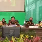 Kejari Kota Depok menggelar konferensi pers terkait dugaan korupsi pembangunan sekolah di wilayahnya, Selasa (12/1/2021). (Liputan6.com/Dicky Agung Prihanto)