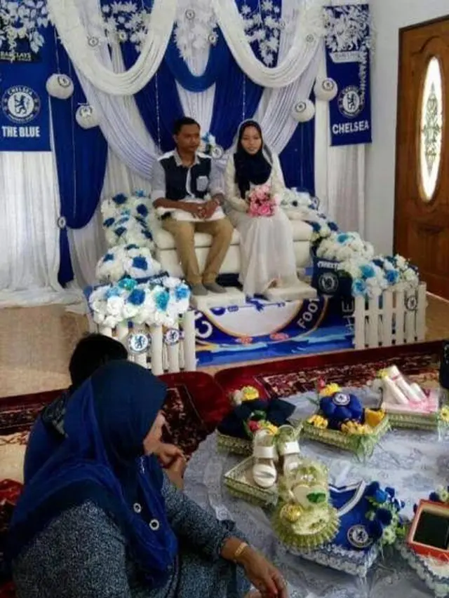 6 Potret Pernikahan Unik dengan Tema Sepak Bola Ini Curi Perhatian