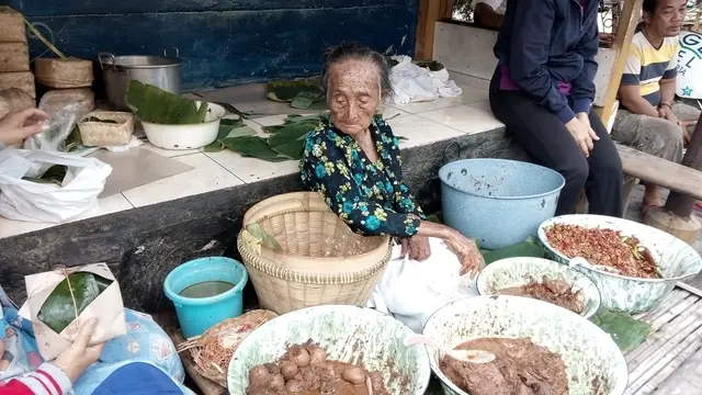 Gudeg Legendaris Mbah Lindu jadi Buah Bibir Medsos-04