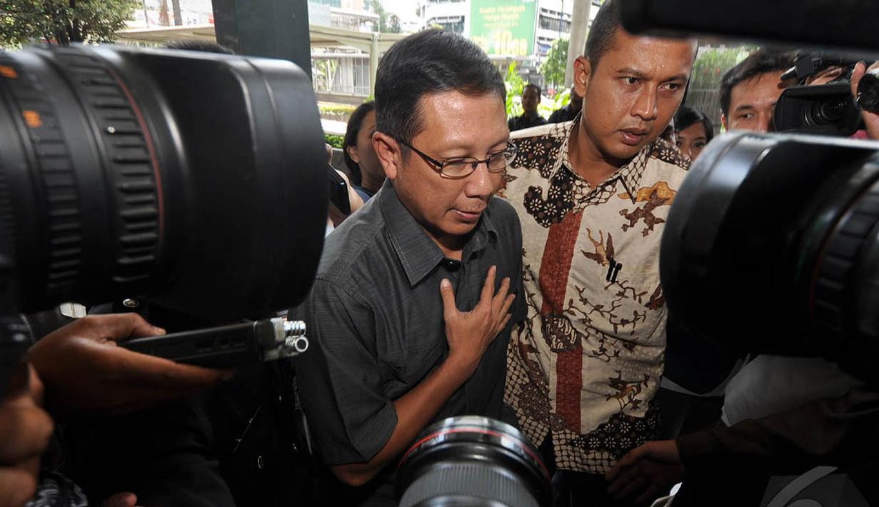 Kedatangan Menag Lukman Hakim  untuk melakukan  penandatanganan nota kerjasama penanganan korupsi dana pendidikan dengan KPK dan Mendikbud Anies Baswedan, Jakarta, Senin (15/12/2014). (Liputan6.com/Miftahul Hayat)