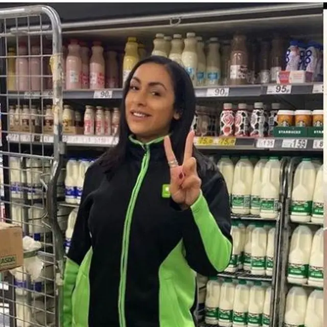 Penerbangan Sepi, Pramugari Alih Profesi Jadi Pegawai Supermarket