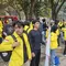 Mahasiswa UI berkumpul di lapangan parkir Fisip UI untuk bertolak ke Jakarta malakukan aksi demontrasi di Jakarta. (Liputan6.com/Dicky Agung Prihanto)