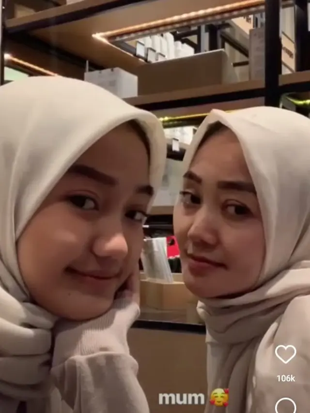 Chandrika Chika Saat Berhijab