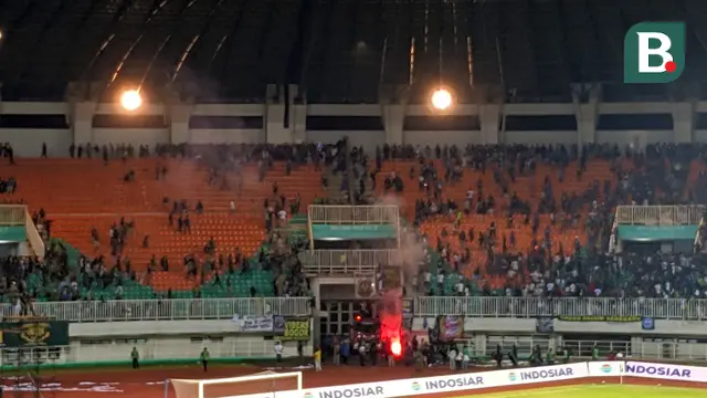 Suporter di Stadion Pakansari