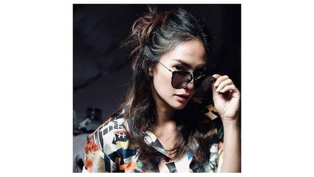 6 Gaya Pemotretan Masayu Anastasia dalam Berbagai Tema, Tampil Berkharisma