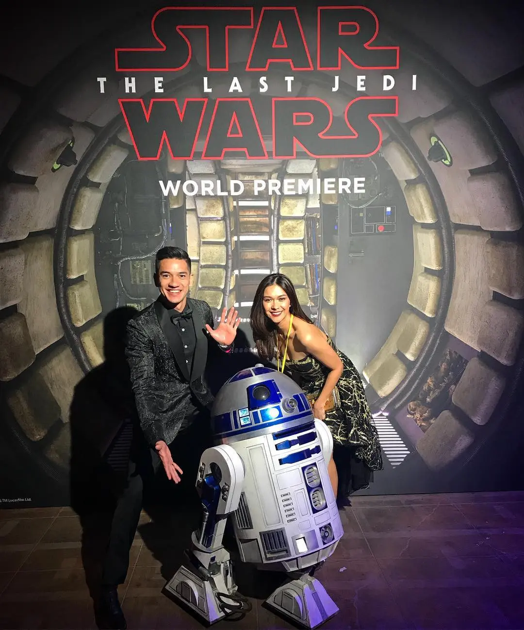 Nana Mirdad dan Andrew White saat menghadiri premiere Star Wars: The Last Jedi di Los Angeles, AS, pada awal Desember 2017. (Instagram - @andrew.white._)