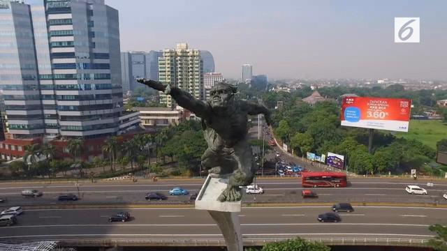 Dari pantauan udara, sejumlah jalan protokol yang biasanya dipenuhi dengan hilir mudik ribuan kendaraan kini lancar.