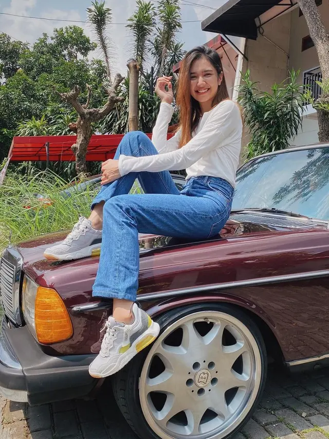 [Fimela] Mikha Tambayong