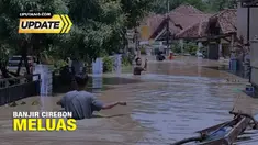 Banjir besar kembali melanda kawasan Cirebon. Sejak malam hingga dini hari, ketinggian air mencapai 2,5 meter. Diketahui, banjir terjadi akibat meluapnya dua sungai yakni Ciberes dan Cisanggarung.