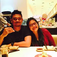 Namanya juga anak presiden, nggak heran jika kehidupan pribadi Kahiyang Ayu, putri Presiden Jokowi juga menarik perhatian netizen. (Foto: Instagram/ayanggkahiyang)