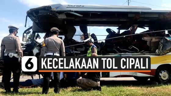 VIDEO: Kecelakaan Beruntun Tol Cipali, Polisi Menggelar Olah TKP
