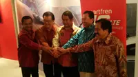 Smartfren secara resmi mengumumkan peluncuran layanan komersial telekomunikasi 4G LTE-Advanced yang pertama di Indonesia.