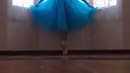 Sejak Stephanie Kurlow memutuskan untuk berhijab, ia mengalami kesulitan untuk masuk sekolah ballet dan berlatih tari. (instagram.com/stephaniekurlow)