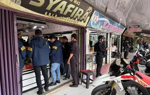 Toko di Kampar Jual Ratusan Gram Emas Ilegal