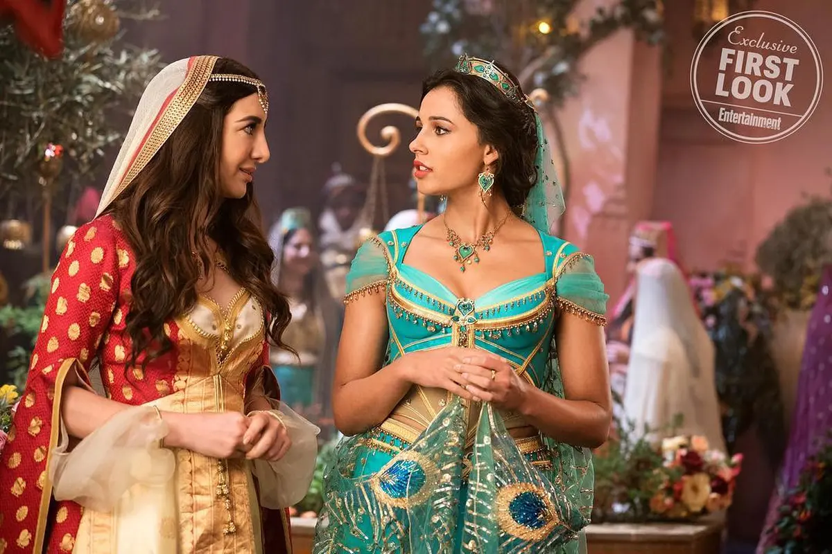 Naomi Scott (Sumber: Kapanlagi/Disney via Entertainment Weekly)