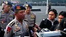 Kepala Operasional Korps Brimob Polri Kombes Leo Bona Lubis saat ditanya oleh wartawan di Mako Brimob Kelapa Dua, Depok, Selasa (14/4/2015). KAA ke-60 akan berlangsung pada 18-24 April 2015 di Jakarta dan Bandung. (Liputan6.com/Yoppy Renato)