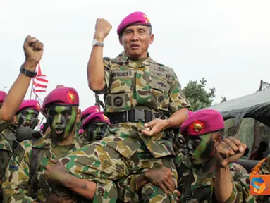 Citizen6, Pasuruan: Upacara pembaretan ini mrupakan salah satu tradisi khas Korps Marinir yang mengandung makna penting dan bersejarah bagi setiap prajurit Korps Marinir. (Pengirim: Marinir)