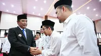 Pj Gubernur Bahtiar Baharuddin melantik pengurus tiga masjid milik Pemerintah Provinsi (Foto: Liputan6.com/Istimewa)