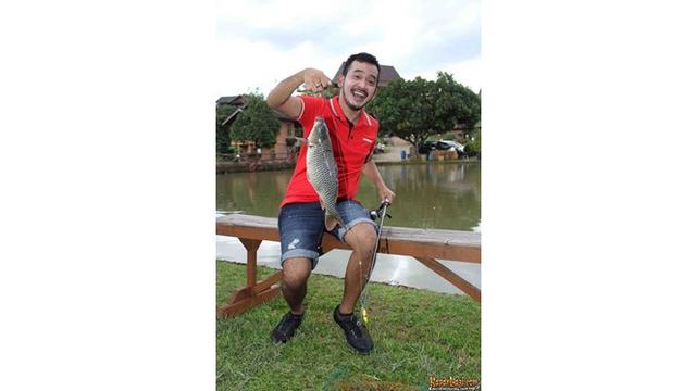 Usir Kejenuhan, 5 Seleb Tanah Air Ini Menekuni Hobi Memancing