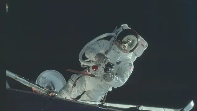[Bintang] Mengintip 9 Potret Terbaik dari Misi Apollo yang Dilakukan NASA